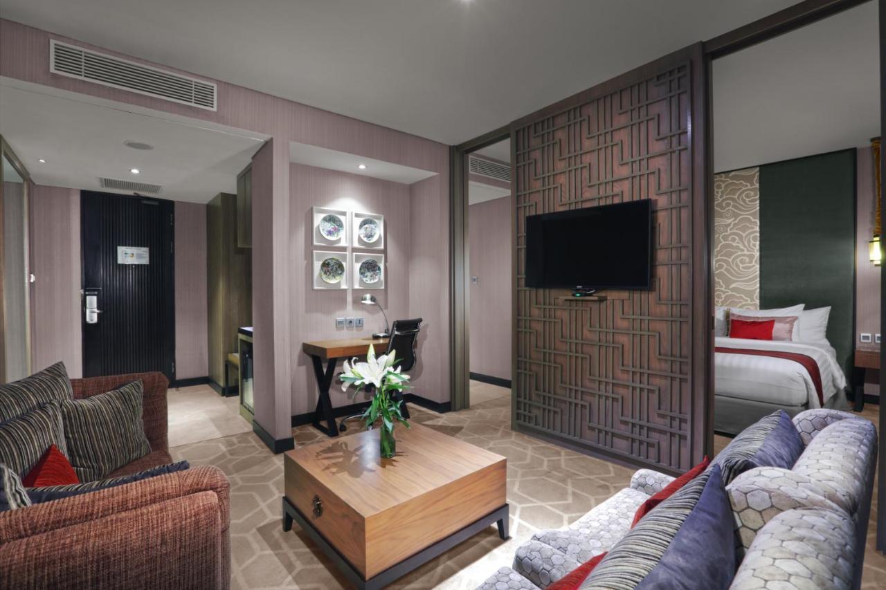 Aston Priority Simatupang And Conference Center 4*